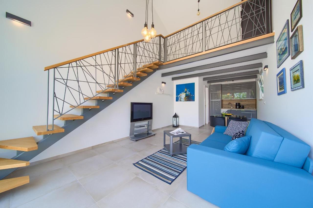Villa Gardena Vrh  Exterior photo